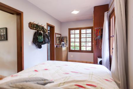 Casa de condomínio à venda com 263m², 3 quartos e 3 vagas Casa de condomínio à venda com 263m², 3 quartos e 3 vagasSuíte