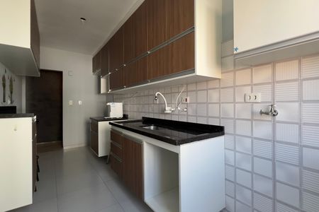Apartamento para alugar com 65m², 2 quartos e 1 vaga Apartamento para alugar com 65m², 2 quartos e 1 vagaCozinha e Área de Serviço