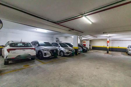 Casa à venda com 55m², 2 quartos e 2 vagas Casa à venda com 55m², 2 quartos e 2 vagasGaragemÁrea comum