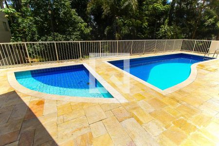 Casa à venda com 55m², 2 quartos e 2 vagas Casa à venda com 55m², 2 quartos e 2 vagasÁrea comum - Piscina