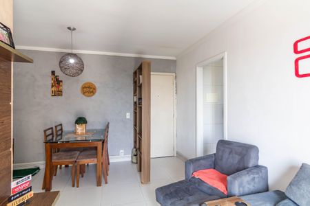 Casa à venda com 55m², 2 quartos e 2 vagas Casa à venda com 55m², 2 quartos e 2 vagasSala