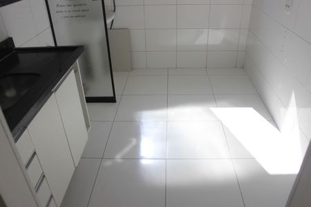 Apartamento à venda com 53m², 2 quartos e 1 vagaCozinha e área de serviço 