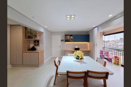 Apartamento à venda com 92m², 2 quartos e 2 vagas Apartamento à venda com 92m², 2 quartos e 2 vagasSala