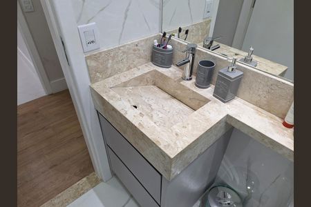 Apartamento à venda com 92m², 2 quartos e 2 vagas Apartamento à venda com 92m², 2 quartos e 2 vagasBanheiro Suíte