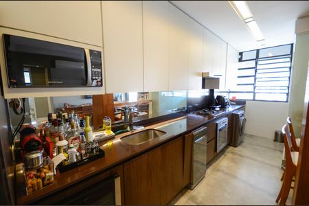 Apartamento à venda com 180m², 3 quartos e 2 vagasCozinha