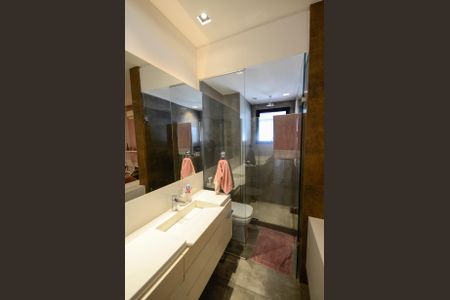 Apartamento à venda com 180m², 3 quartos e 2 vagasBanheiro da Suíte