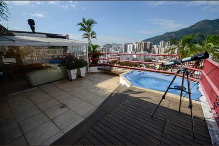 Apartamento à venda com 180m², 3 quartos e 2 vagasTerraço