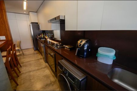 Apartamento à venda com 180m², 3 quartos e 2 vagasÁrea de Serviço