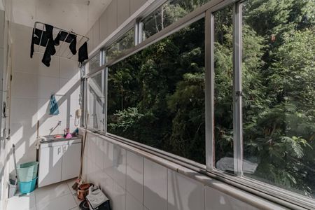 Apartamento à venda com 206m², 3 quartos e 1 vagaÁrea de Serviço