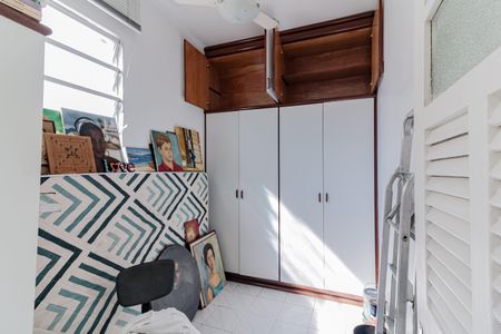 Apartamento à venda com 206m², 3 quartos e 1 vagaQuarto de Serviço