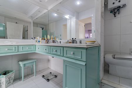 Apartamento à venda com 206m², 3 quartos e 1 vagaBanheiro/ Suíte