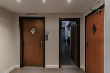 Apartamento à venda com 206m², 3 quartos e 1 vagaElevador