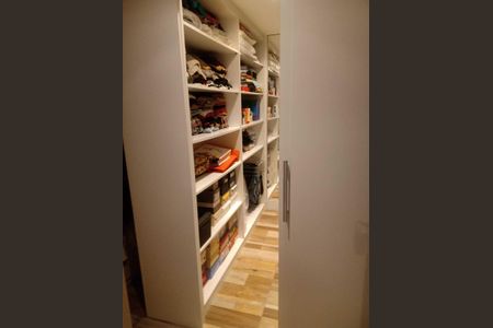 Apartamento à venda com 96m², 3 quartos e 1 vagaCloset