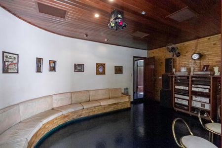 Casa à venda com 2000m², 7 quartos e 8 vagasSala 3