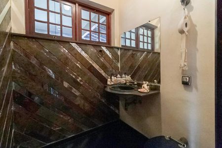 Casa à venda com 2000m², 7 quartos e 8 vagasLavabo