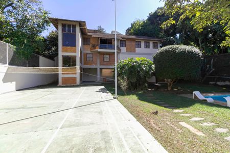 Casa à venda com 2000m², 7 quartos e 8 vagasQuintal
