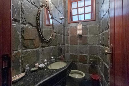 Casa à venda com 2000m², 7 quartos e 8 vagasLavabo