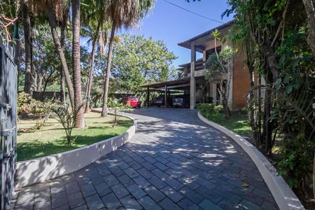 Casa à venda com 2000m², 7 quartos e 8 vagasEntrada