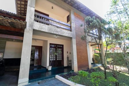 Casa à venda com 2000m², 7 quartos e 8 vagasFachada