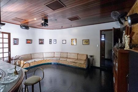 Casa à venda com 2000m², 7 quartos e 8 vagasSala 3