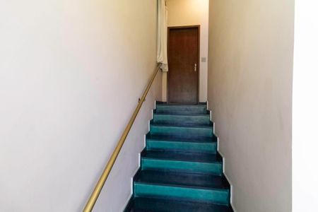 Casa à venda com 2000m², 7 quartos e 8 vagasEscada