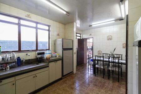 Casa à venda com 2000m², 7 quartos e 8 vagasCozinha