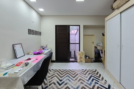 Casa à venda com 236m², 3 quartos e 3 vagasSuíte 3