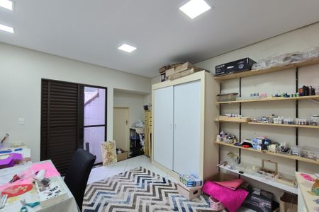 Casa à venda com 236m², 3 quartos e 3 vagasSuíte 3