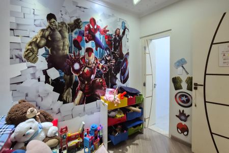 Casa à venda com 236m², 3 quartos e 3 vagasSuíte 2