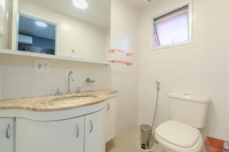 Apartamento para alugar com 30m², 1 quarto e 1 vaga Apartamento para alugar com 30m², 1 quarto e 1 vagaBanheiro
