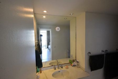 Apartamento para alugar com 51m², 1 quarto e 1 vaga Apartamento para alugar com 51m², 1 quarto e 1 vagaBanheiro Suíte