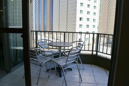 Apartamento para alugar com 51m², 1 quarto e 1 vaga Apartamento para alugar com 51m², 1 quarto e 1 vagaVaranda