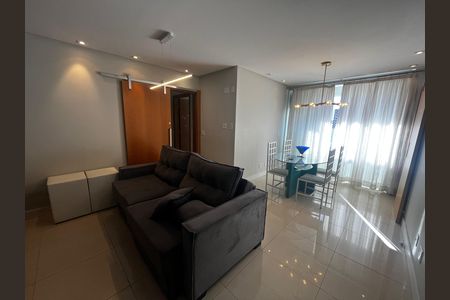 Apartamento para alugar com 93m², 4 quartos e 2 vagas Apartamento para alugar com 93m², 4 quartos e 2 vagasSala
