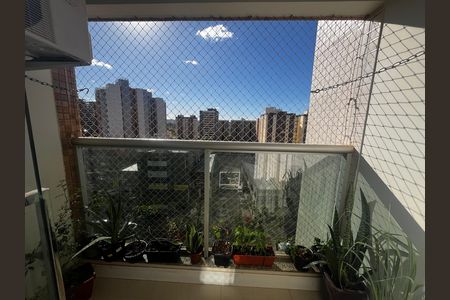 Apartamento para alugar com 93m², 4 quartos e 2 vagas Apartamento para alugar com 93m², 4 quartos e 2 vagasVaranda