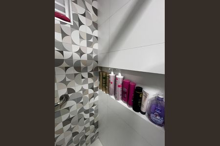 Apartamento para alugar com 93m², 4 quartos e 2 vagas Apartamento para alugar com 93m², 4 quartos e 2 vagasBanheiro da Suíte