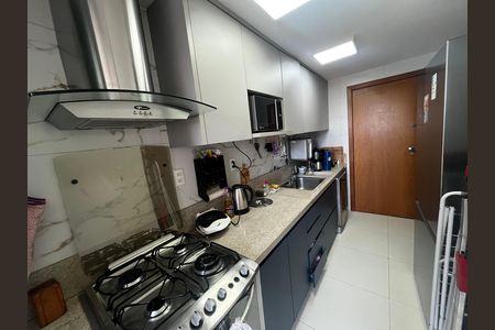 Apartamento para alugar com 93m², 4 quartos e 2 vagas Apartamento para alugar com 93m², 4 quartos e 2 vagasCozinha
