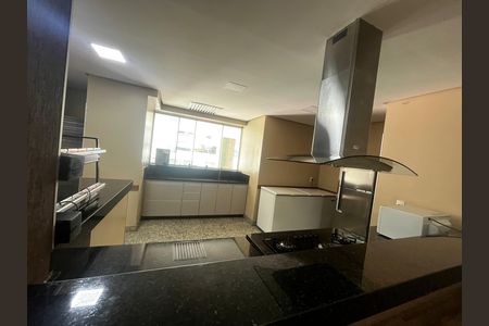 Apartamento para alugar com 93m², 4 quartos e 2 vagas Apartamento para alugar com 93m², 4 quartos e 2 vagasÁrea comum
