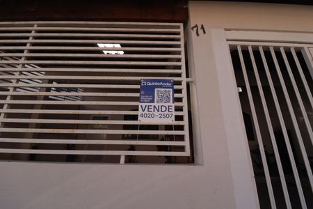 Casa à venda com 160m², 3 quartos e 2 vagasFachada