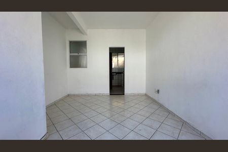 Casa à venda com 50m², 2 quartos e 1 vagaSala