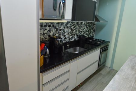 Apartamento à venda com 110m², 4 quartos e 2 vagas Apartamento à venda com 110m², 4 quartos e 2 vagasCozinha