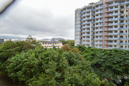 Apartamento à venda com 110m², 4 quartos e 2 vagas Apartamento à venda com 110m², 4 quartos e 2 vagasVista da Varanda