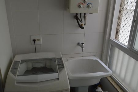 Apartamento à venda com 110m², 4 quartos e 2 vagas Apartamento à venda com 110m², 4 quartos e 2 vagasÁrea de Serviço