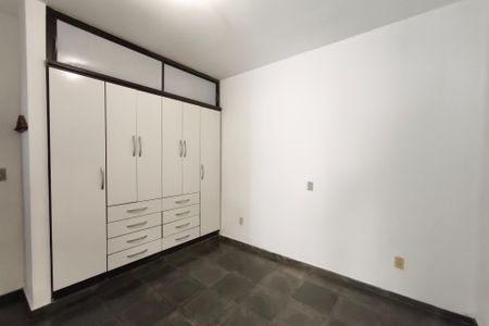 Casa à venda com 157m², 4 quartos e 2 vagasQuarto Suíte 2