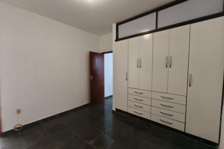 Casa à venda com 157m², 4 quartos e 2 vagasQuarto Suíte 2