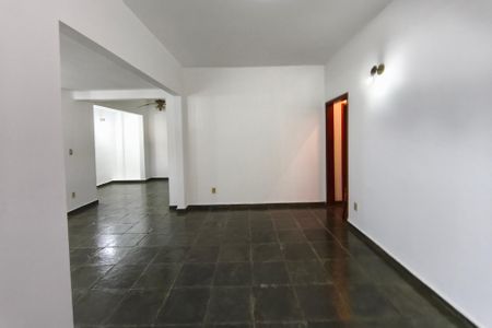 Casa à venda com 157m², 4 quartos e 2 vagasSala de Estar