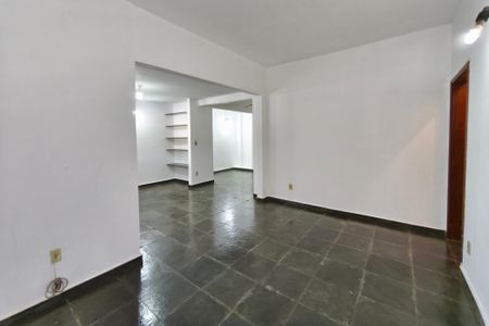 Casa à venda com 157m², 4 quartos e 2 vagasSala de Estar