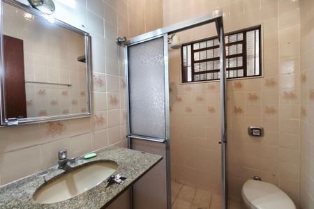 Casa à venda com 157m², 4 quartos e 2 vagasBanheiro Social