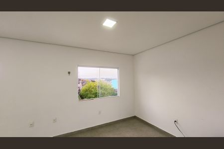 Casa de condomínio à venda com 184m², 4 quartos e 3 vagasQuarto