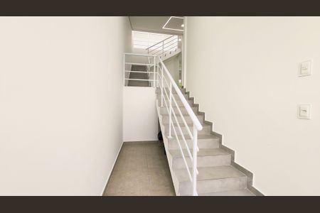 Casa de condomínio à venda com 184m², 4 quartos e 3 vagasCorredor