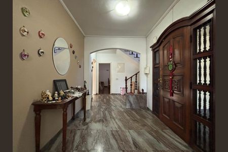 Casa à venda com 316m², 6 quartos e 3 vagas Casa à venda com 316m², 6 quartos e 3 vagasFoto 08